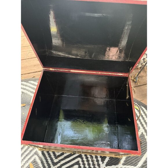 Large Trunk Chest Box Wood Hand painted Floral W/Gold Studs 14.5x11.5x15 in - Picture 5 of 8